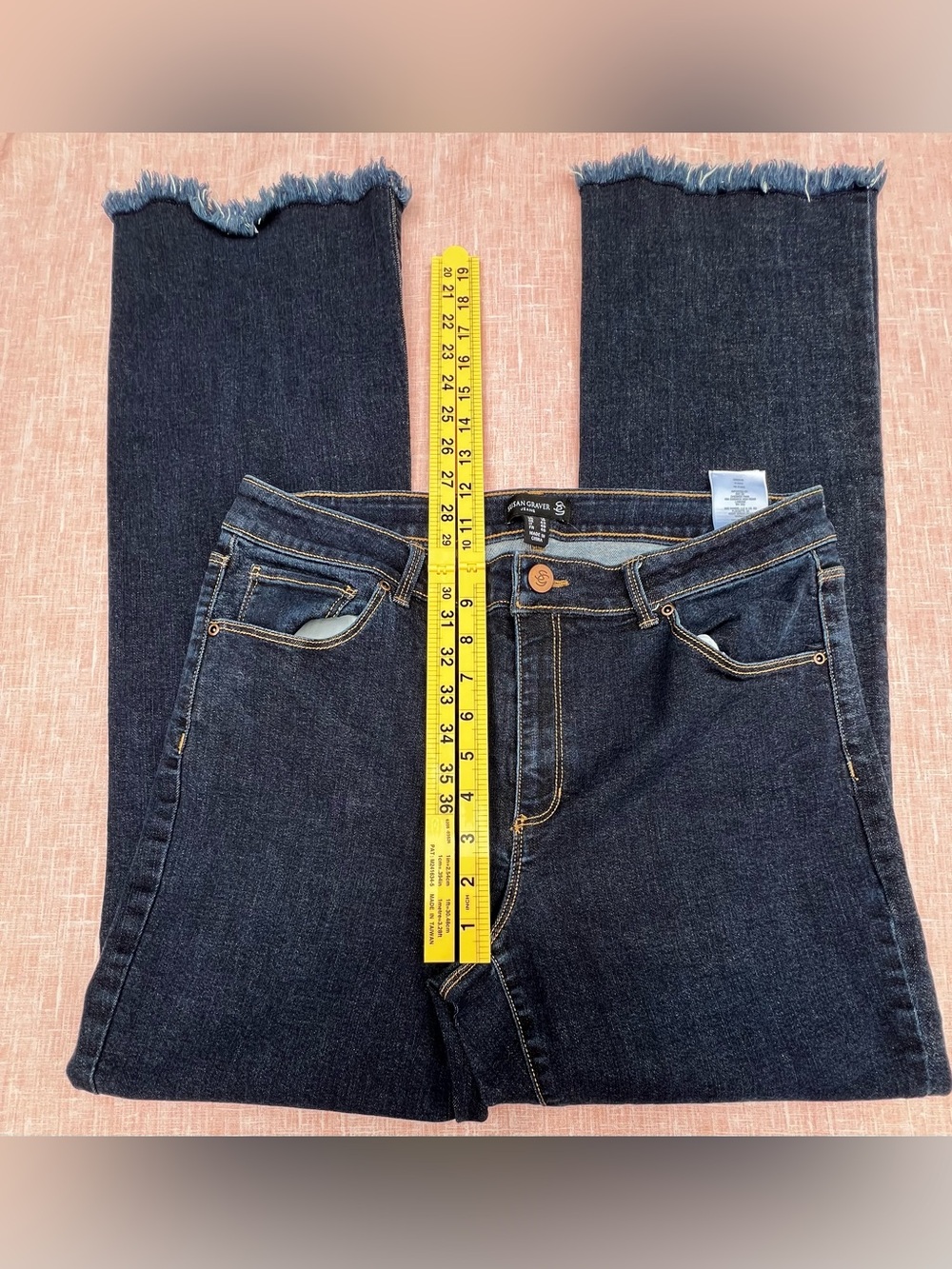 Susan Graver Dark Blue Ankle Jeans. Size 12.